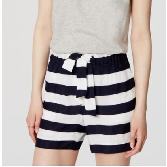 LOFT Pants - NWT LOFT Outlet Navy Stripe Tie Front Shorts Size 10